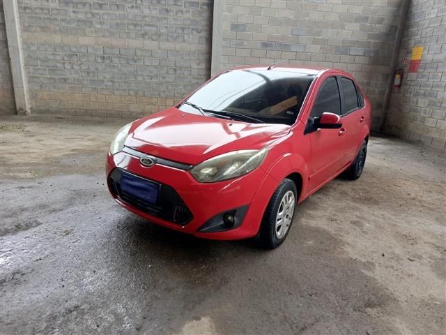 FIESTA SEDAN 1.6 FLEX ANO 2013/2014 FIESTA SEDAN 1.6 FLEX ANO 2013/2014