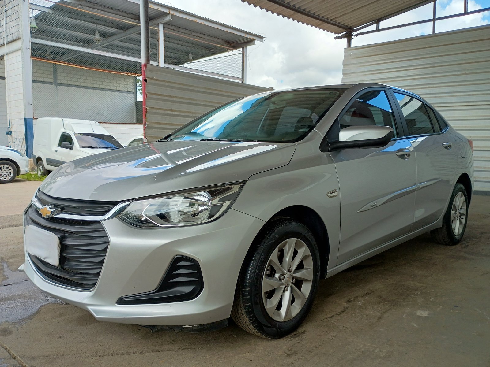 ONIX PLUS 1.0T AT LT1 ANO 2022/2023